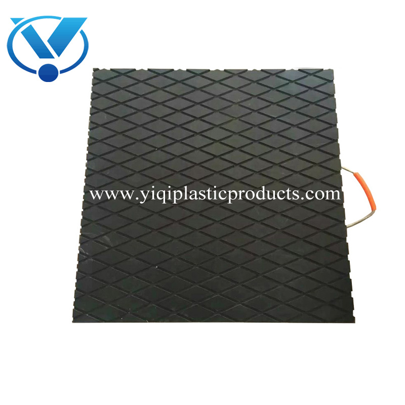 Recycled Black Plastic Outrigger Pads for Crane Leg