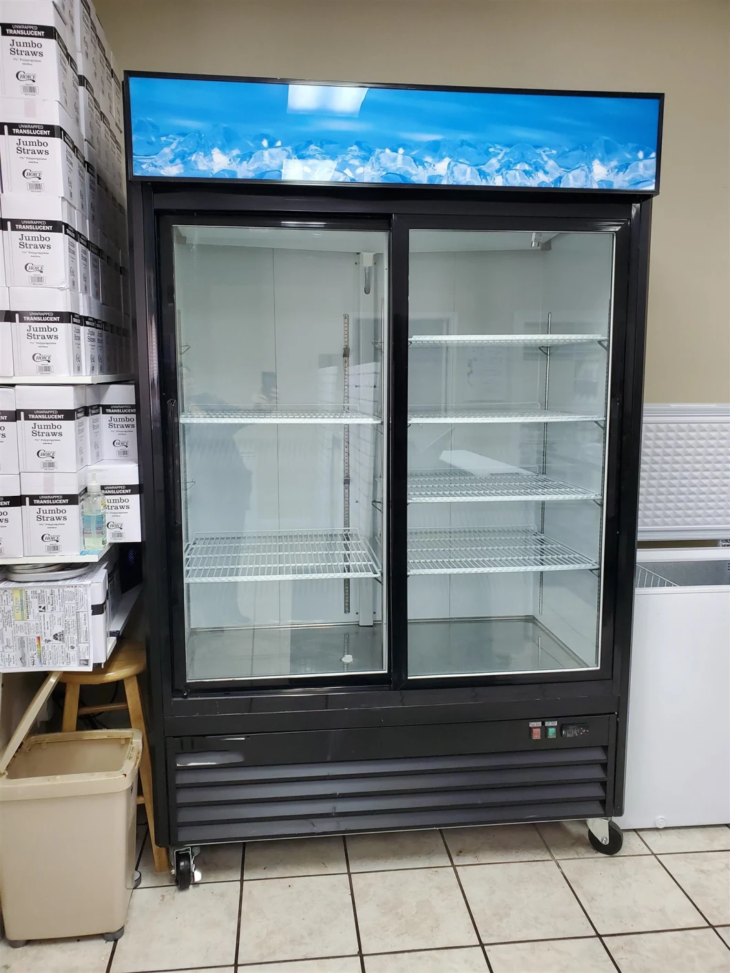 Cosmetics Refrigerator Ice Cream Glass Showcase Display Cabinet Showcase Cooler