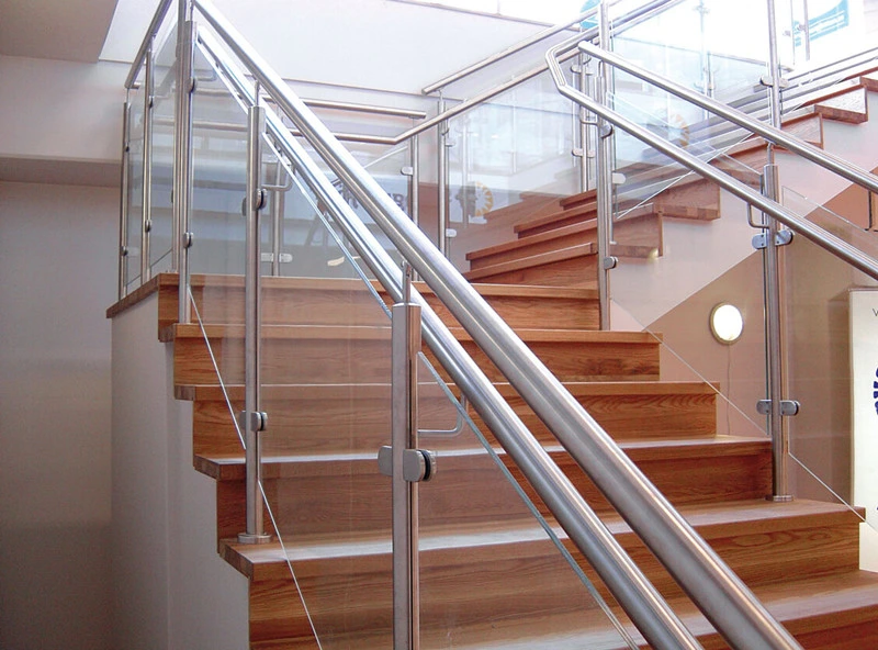 Balcony Glass Balustrade with Frameless Aluminium U Channel System From China Glass Factory