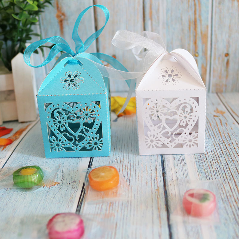 Customized Colors Laser Cutting Hollow Heart Paper Cake Box
