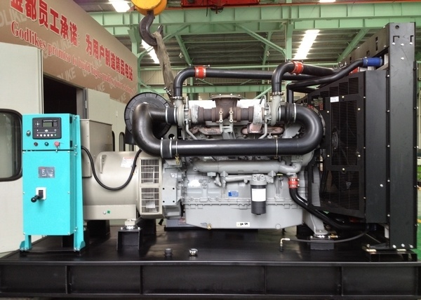 50Hz Diesel Generator Set R-P Series R-P990-S 990kVA / 792kw Soundproof Sets