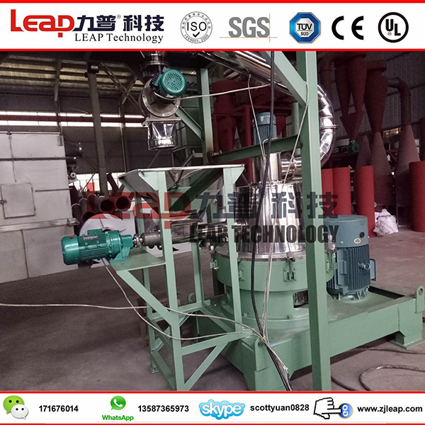 Factory Sell Directly Roller Mill Wood Pellet Mill